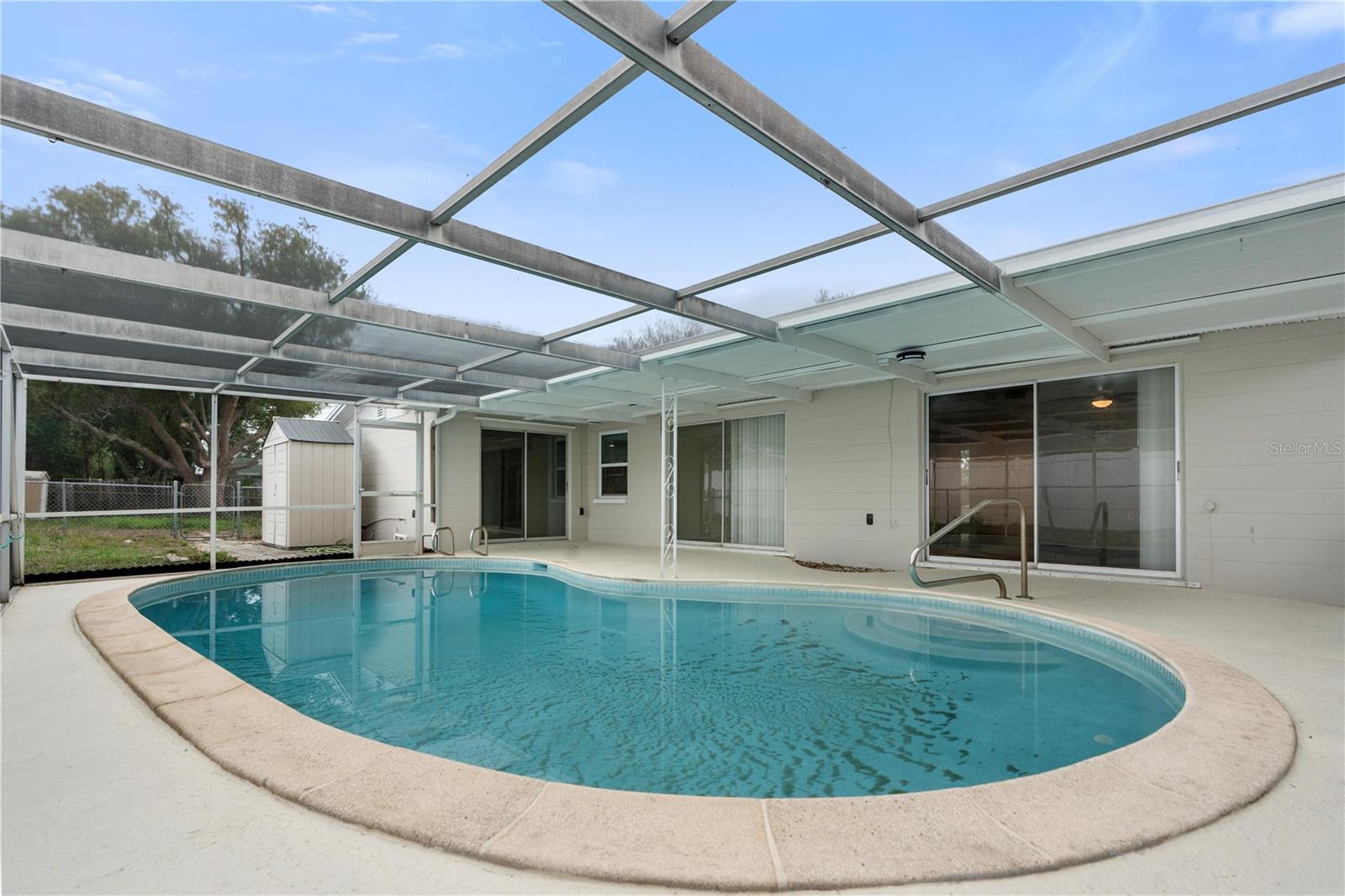 REGENCY PARK - Residential