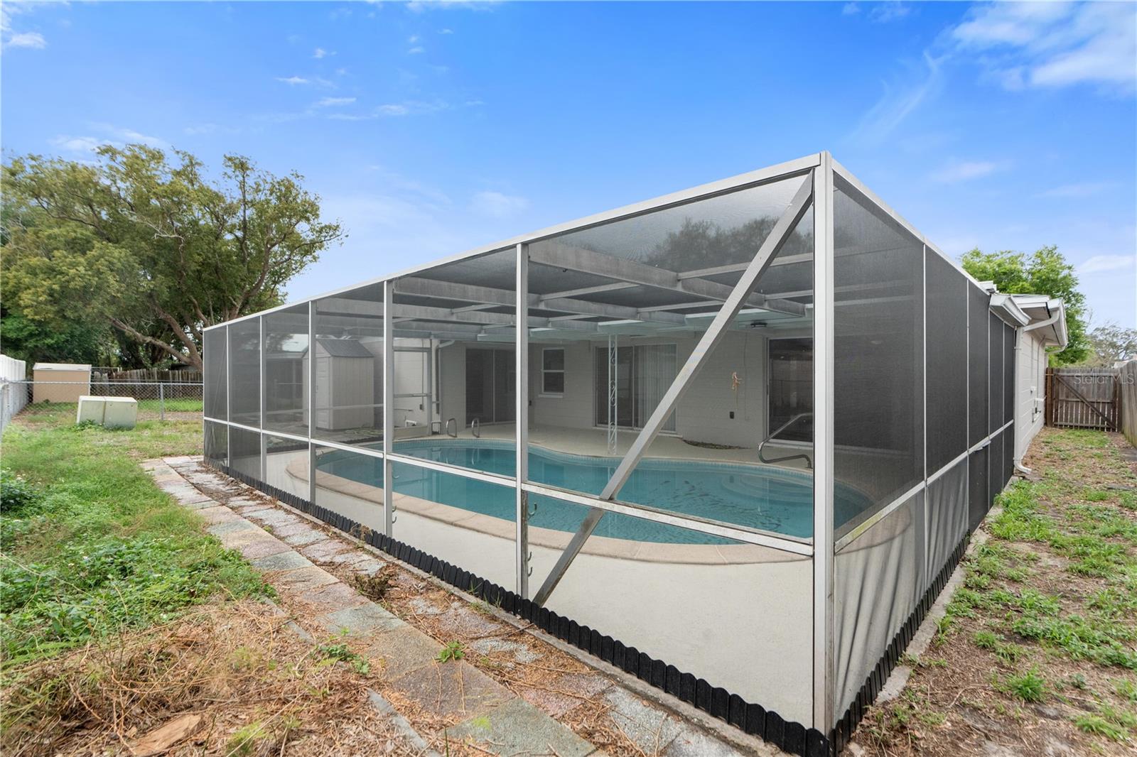 REGENCY PARK - Residential