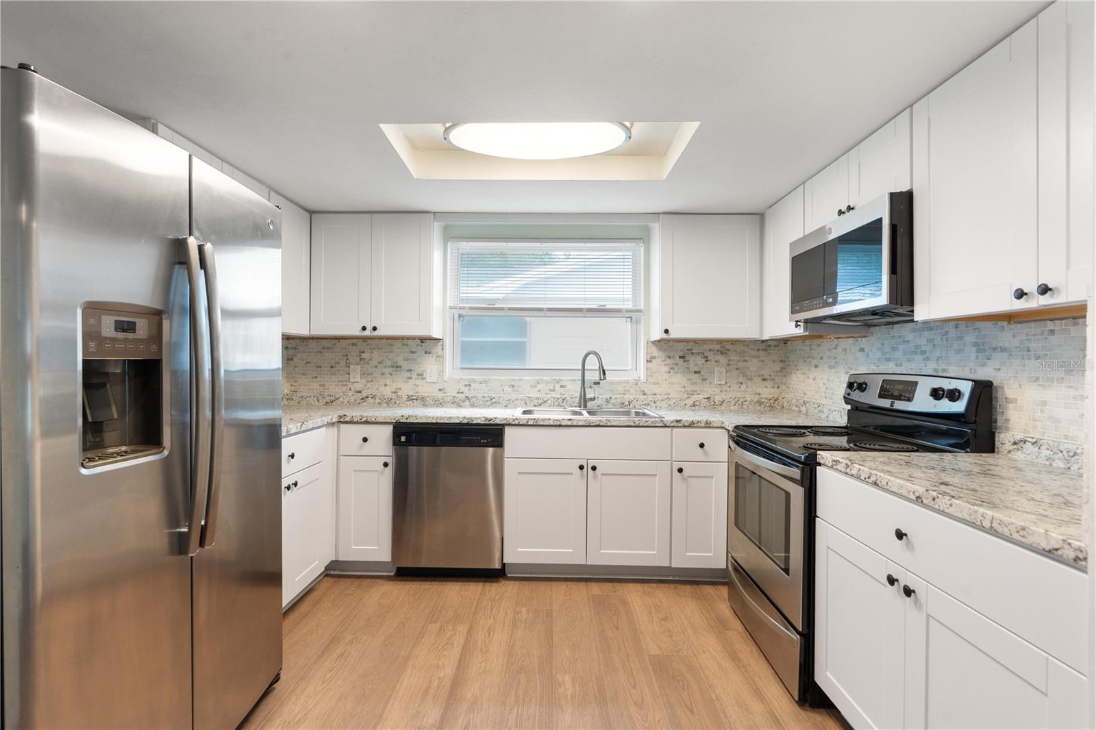 REGENCY PARK - Residential