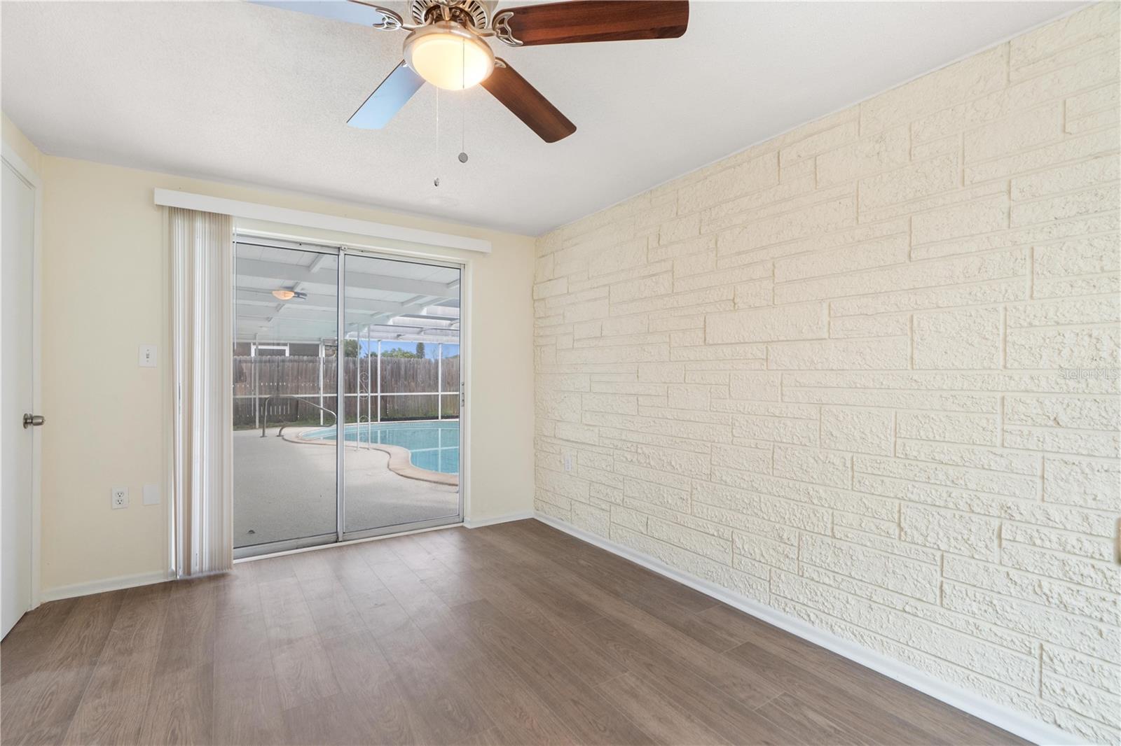 REGENCY PARK - Residential