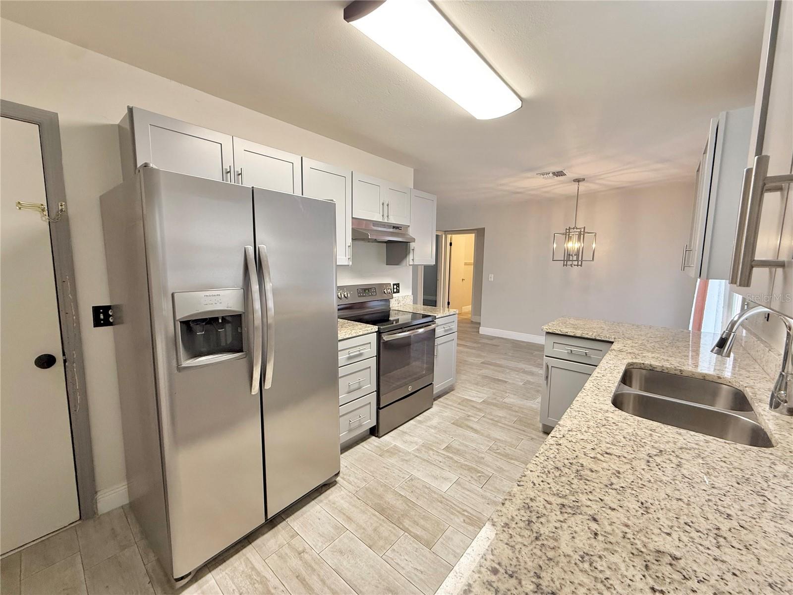 ST CLOUD 2ND TOWN OF - Residential Lease