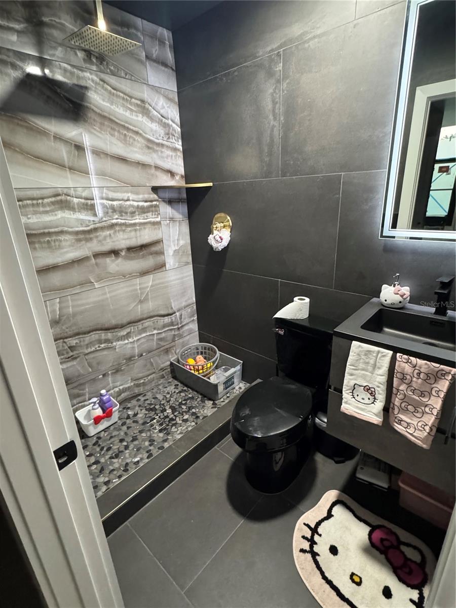 JASMINE LAKES - Residential