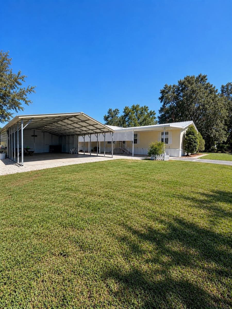 1424 SE PLUM DRIVE
