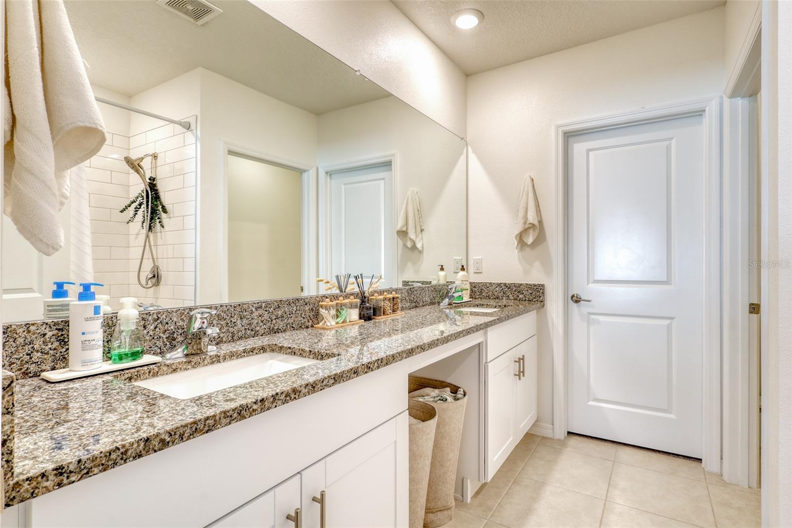 VERANO - Residential Lease