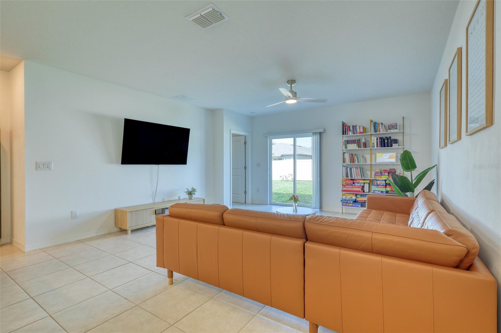 VERANO - Residential Lease