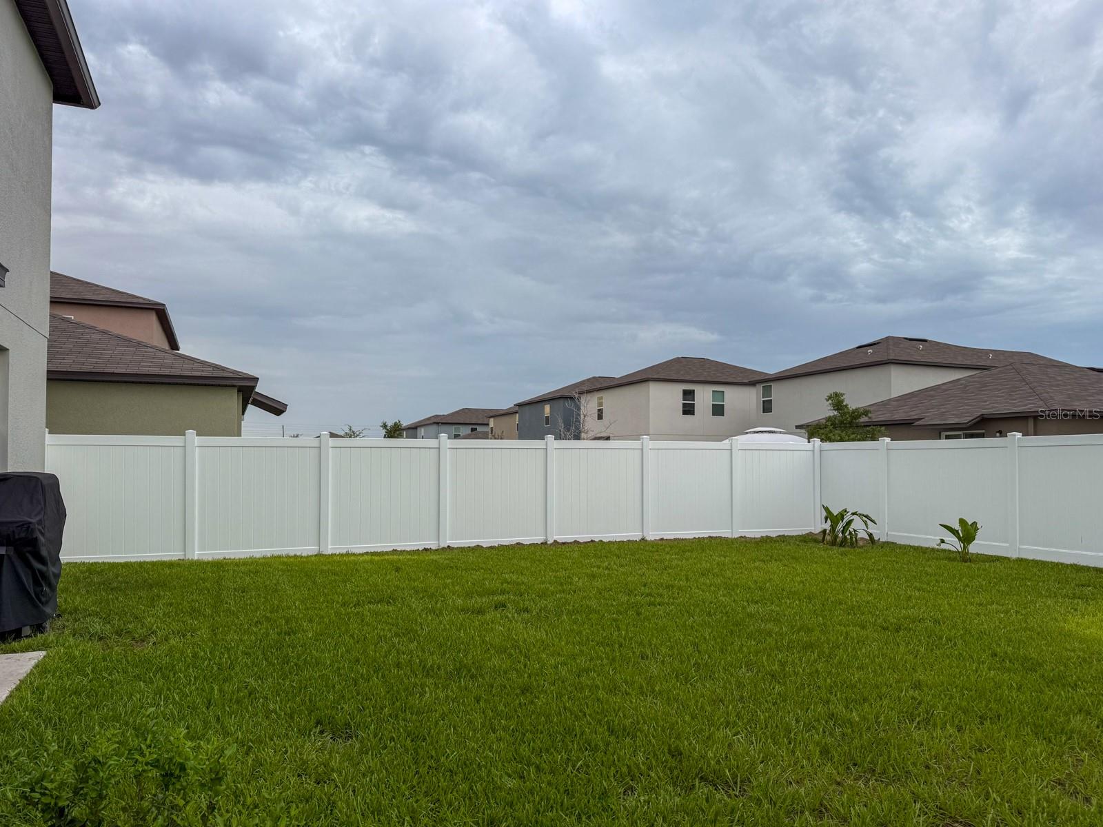 VERANO - Residential Lease