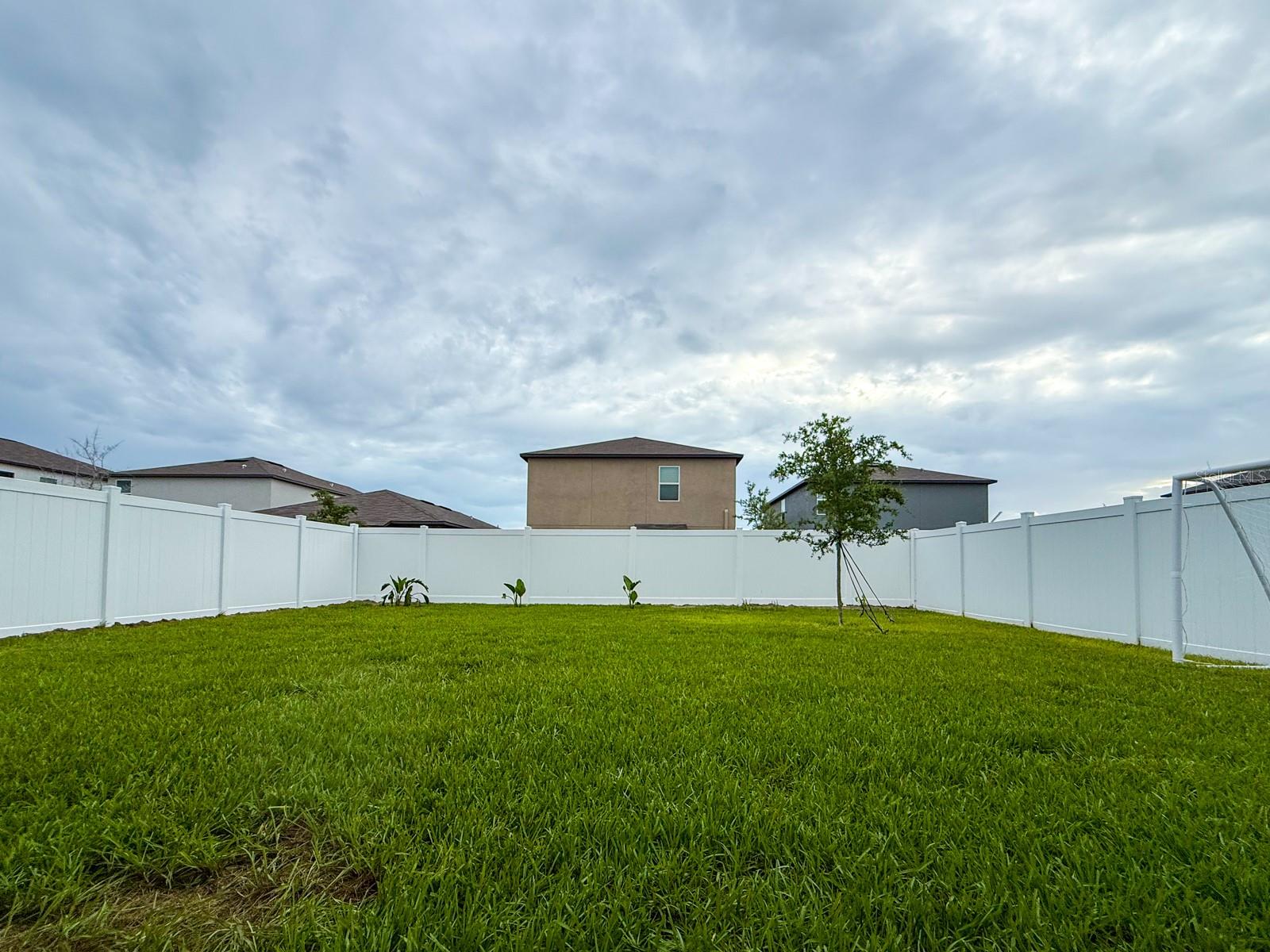 VERANO - Residential Lease