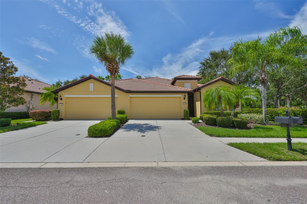 Photo of 5505 Sunset Falls Drive, Apollo Beach, FL 33572 (MLS # TB8424720)