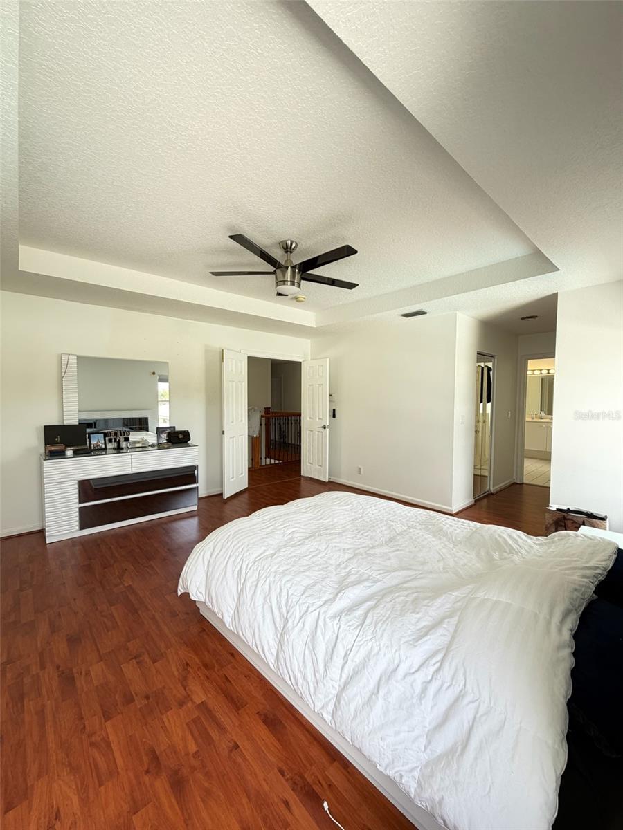 HEFTLER HOMES AT PEMBROKE SHORES - Residential