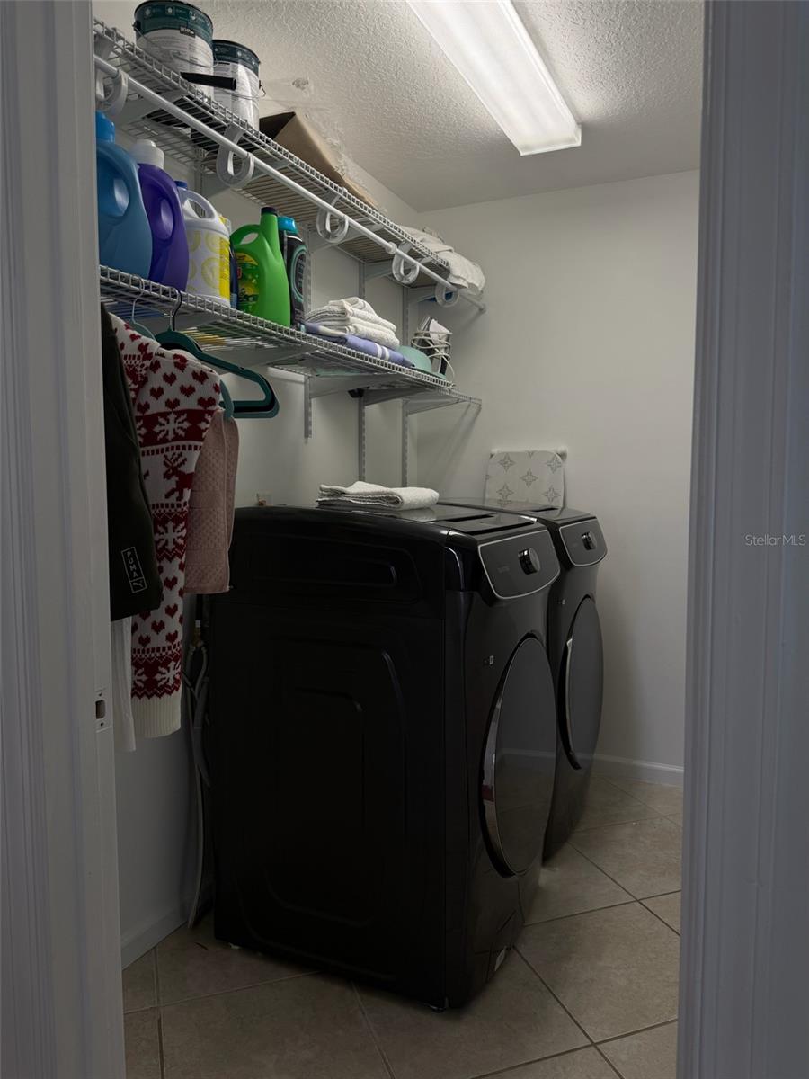 HEFTLER HOMES AT PEMBROKE SHORES - Residential