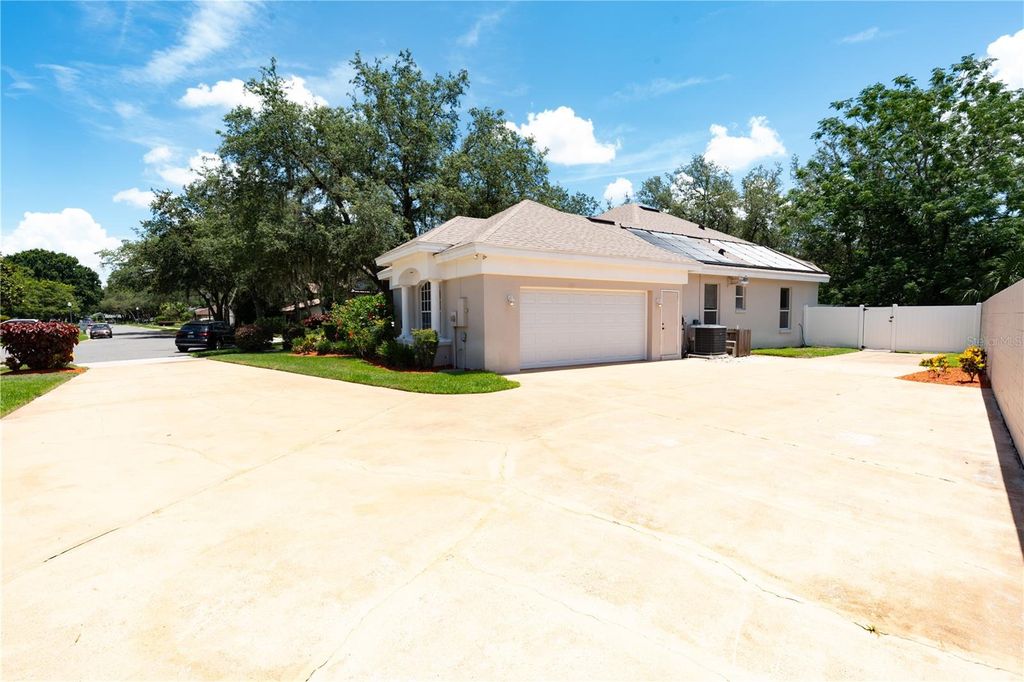Photo of 1586 Antoinette Court, Oviedo, FL 32765 (MLS # O6316302)