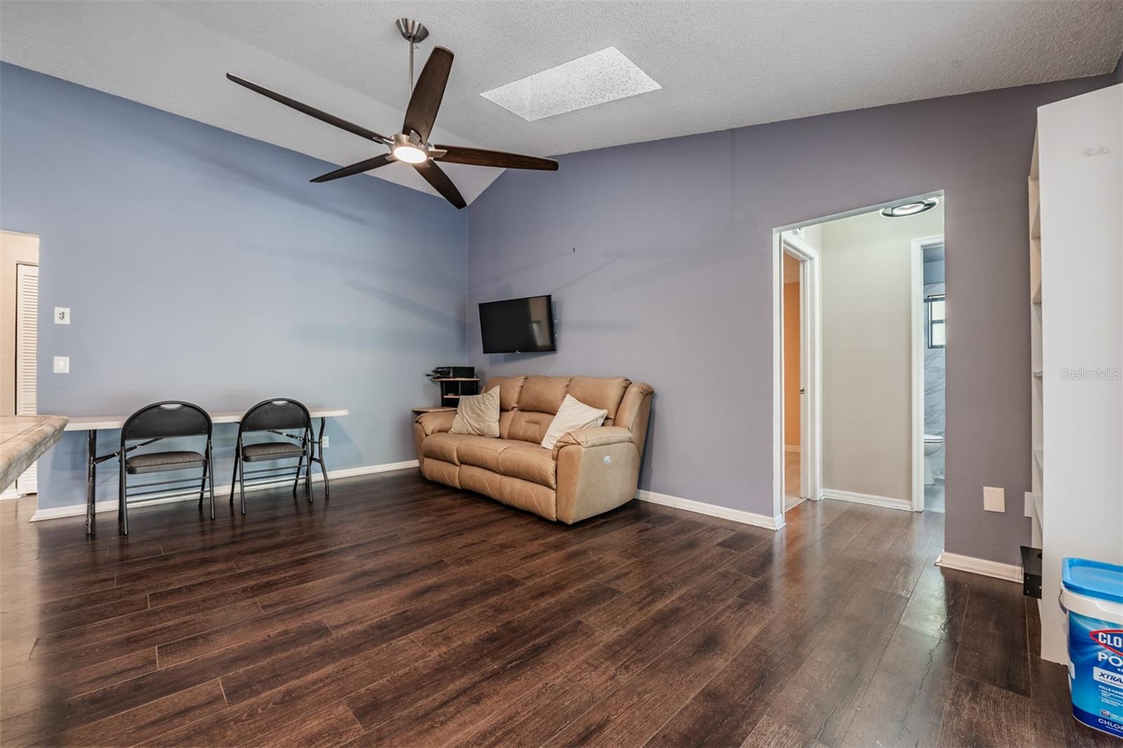 FAIRWAY OAKS - Residential