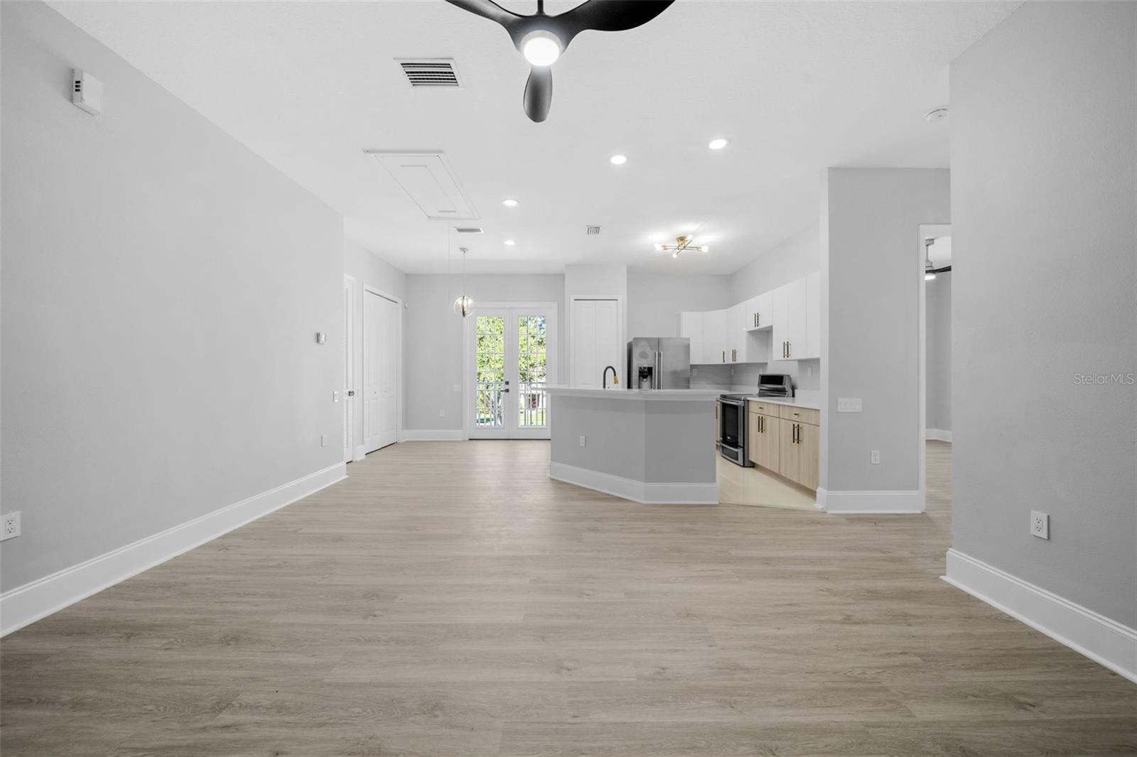 ESTATES AT LIMONA WOODS - Residential