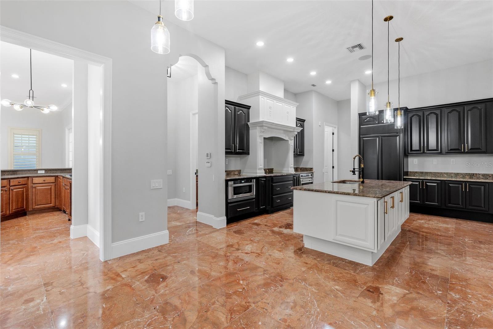 ESTATES AT LIMONA WOODS - Residential