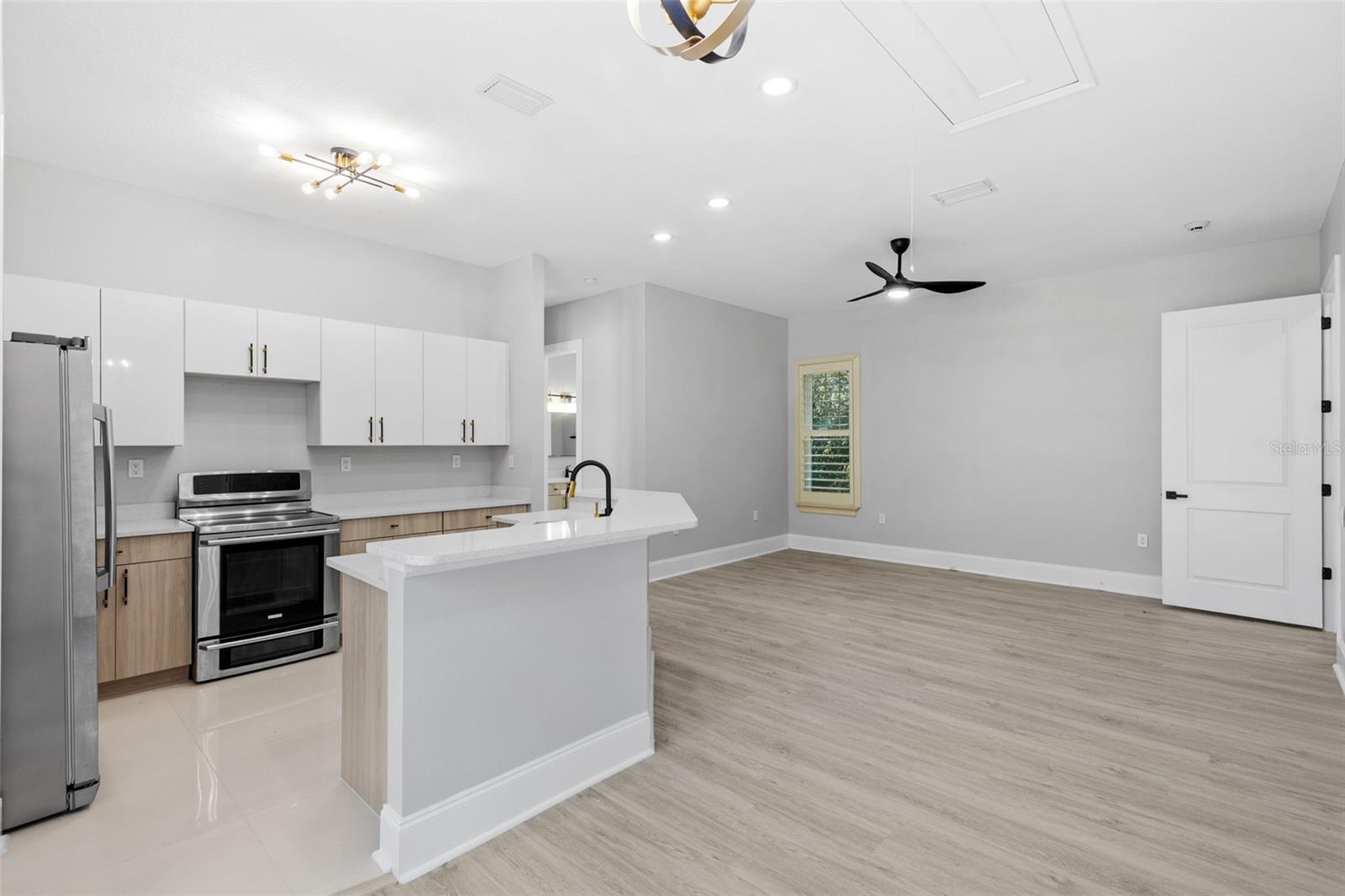 ESTATES AT LIMONA WOODS - Residential