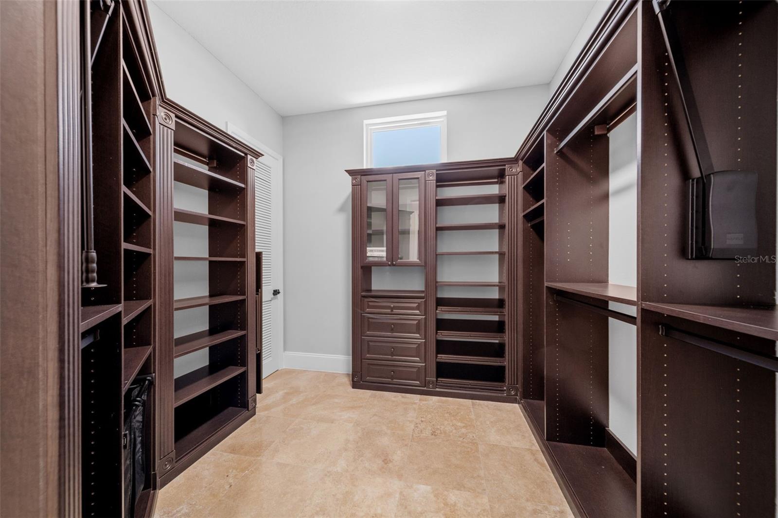 ESTATES AT LIMONA WOODS - Residential