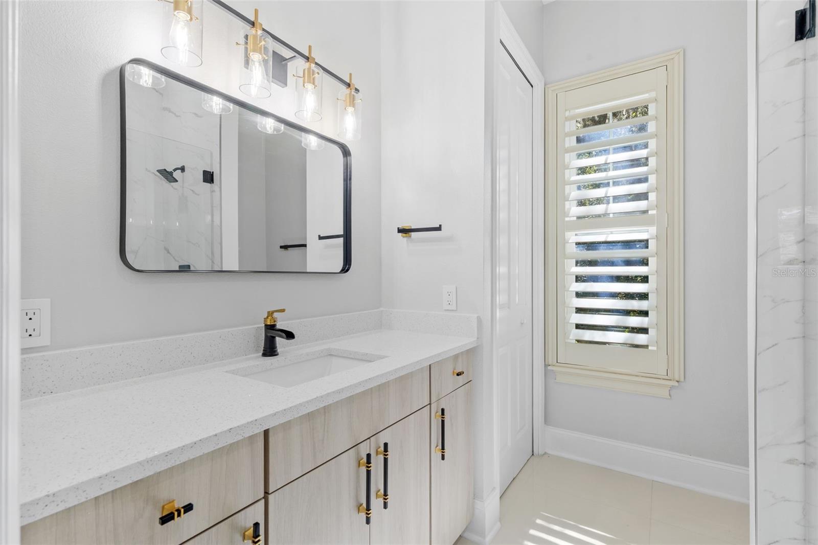 ESTATES AT LIMONA WOODS - Residential