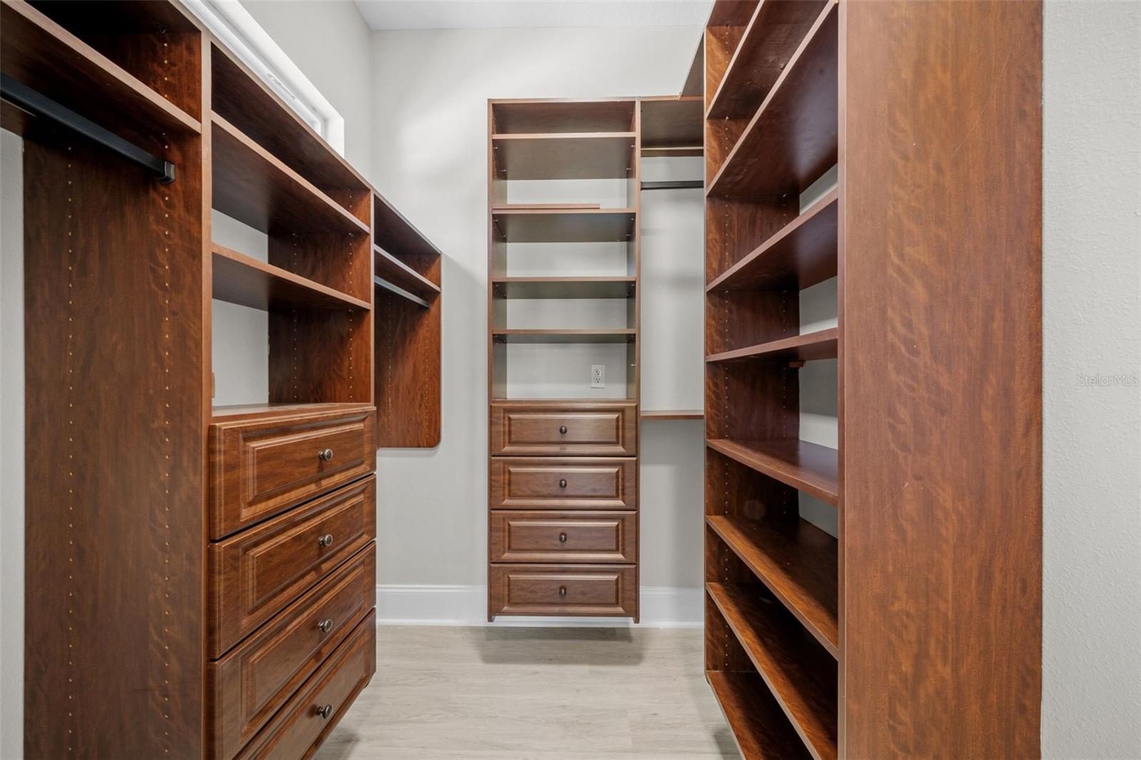 ESTATES AT LIMONA WOODS - Residential