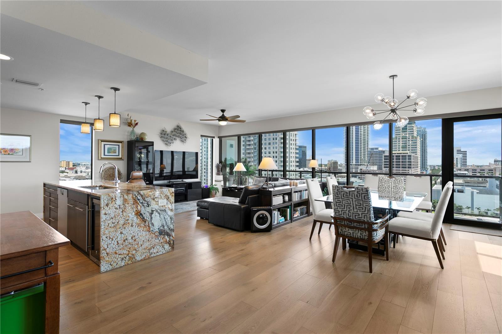 199 DALI BOULEVARD 1207