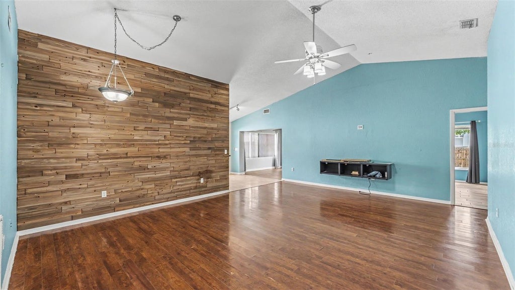 Photo of 1793 Grey Fox Drive, Lakeland, FL 33810 (MLS # L4965359)