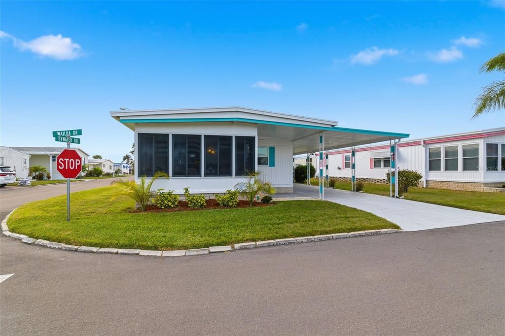 Photo of 2013 Wailua Drive, Holiday, FL 34691 (MLS # W7882332)