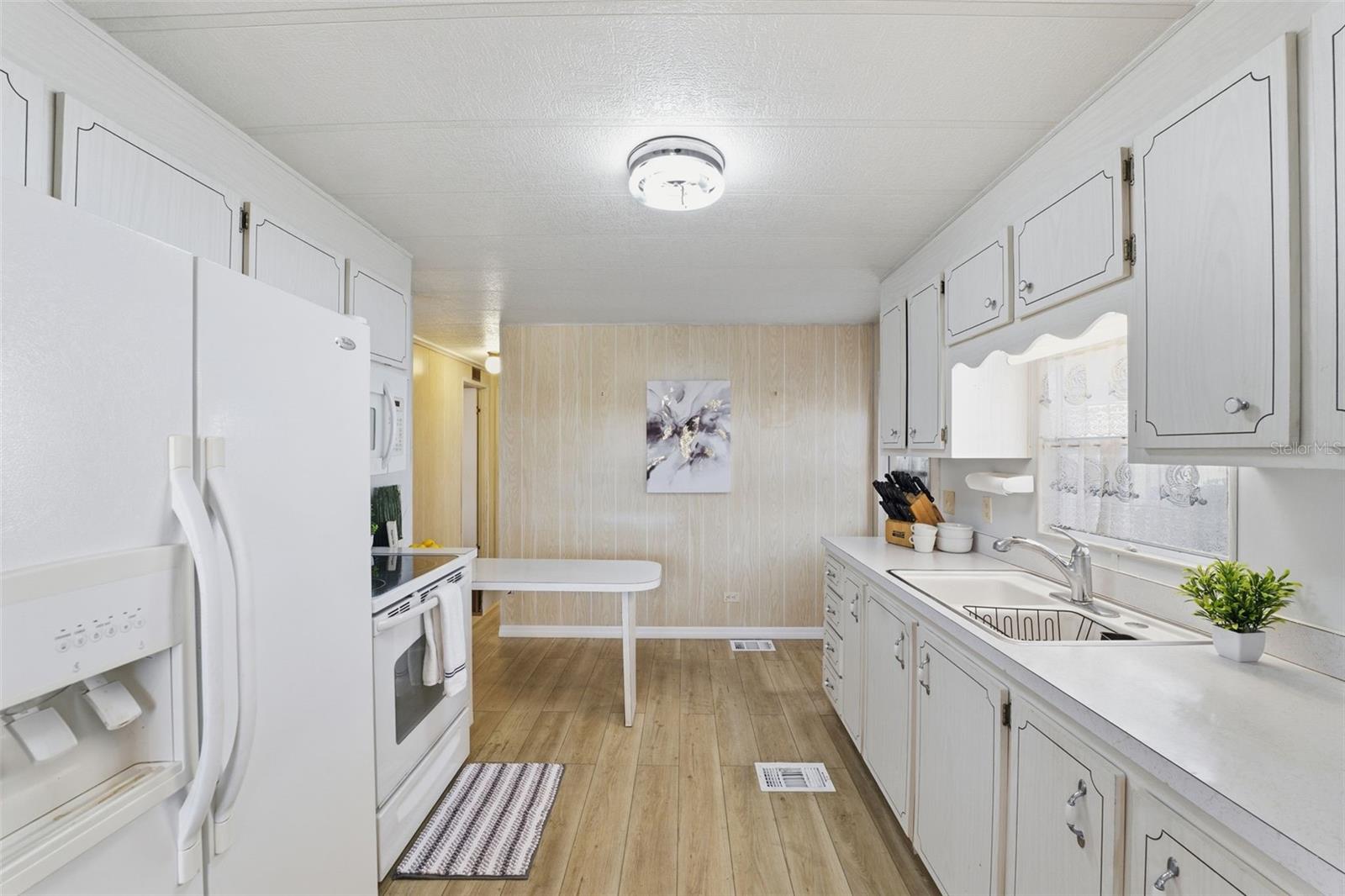 LAKE CONLEY MHP - Residential