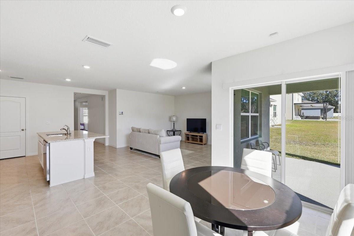 OAK POINTE SOUTH - Residential