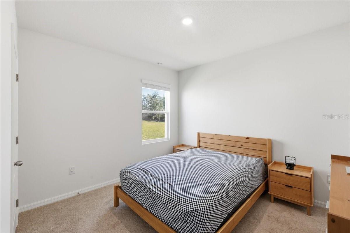 OAK POINTE SOUTH - Residential