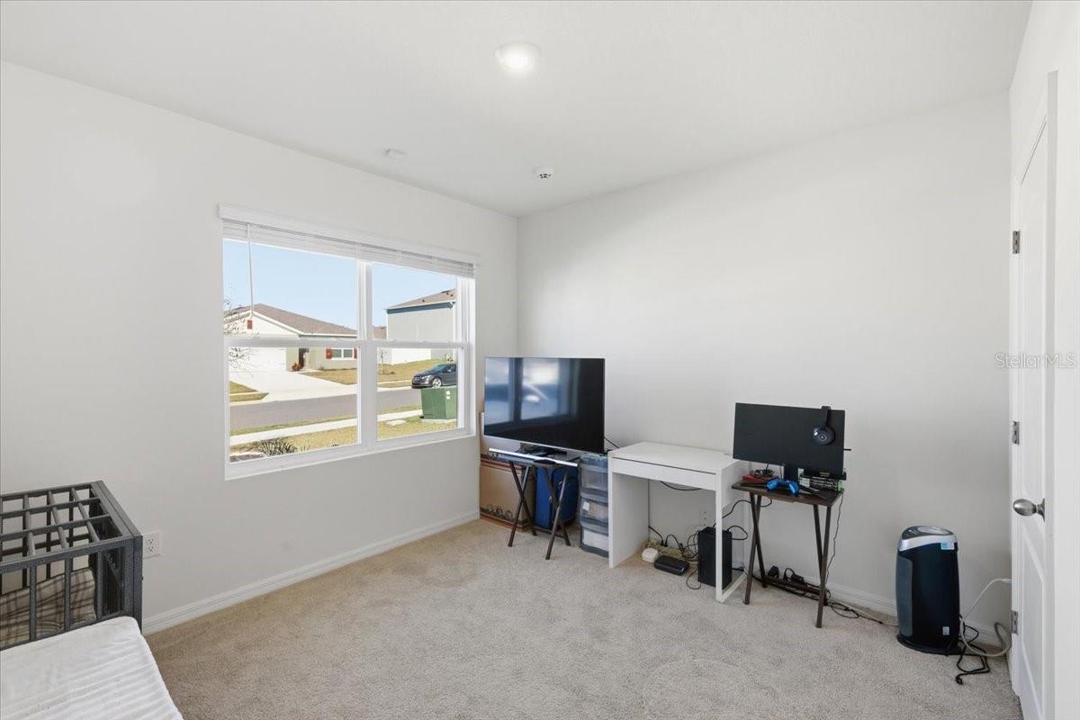 OAK POINTE SOUTH - Residential