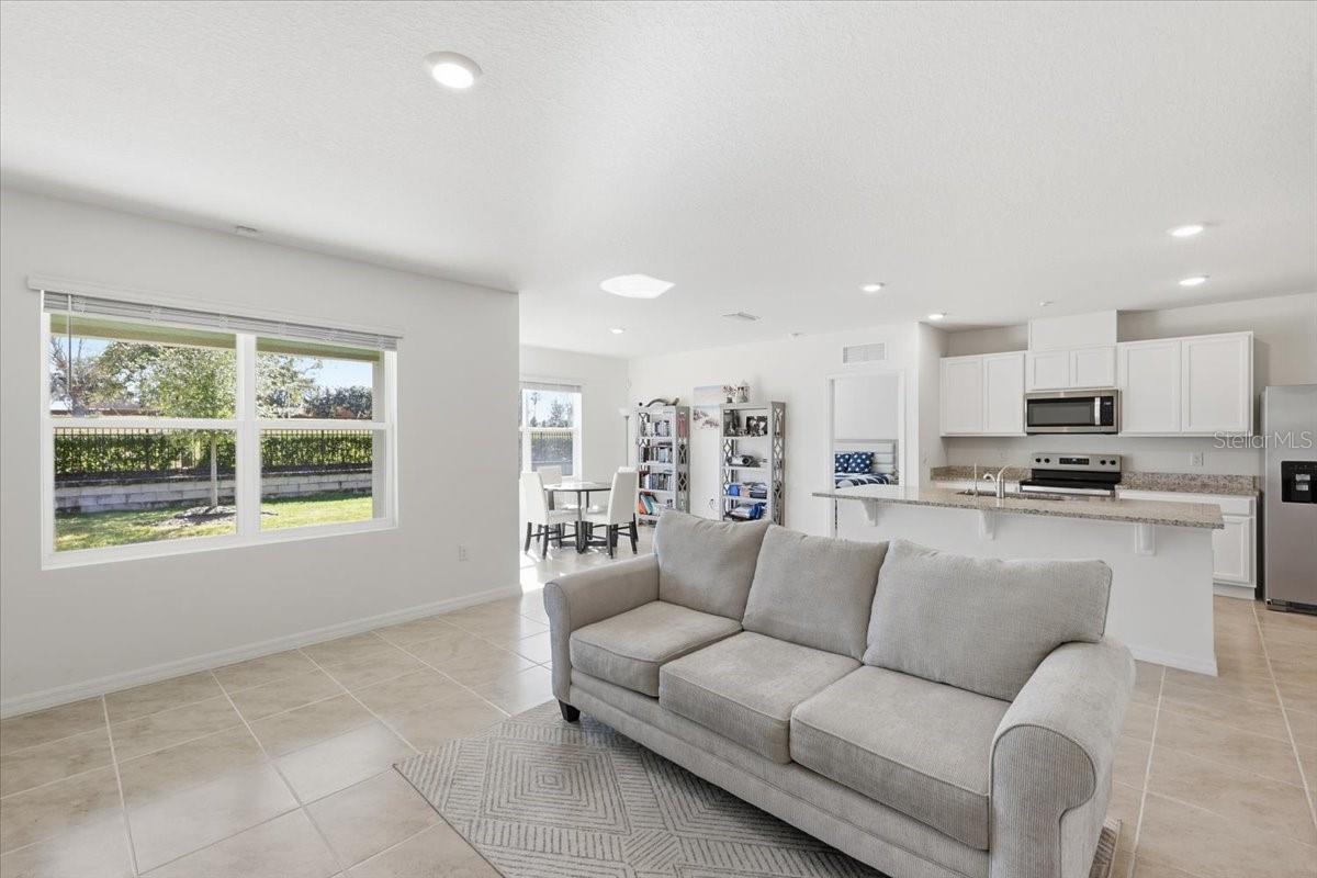 OAK POINTE SOUTH - Residential