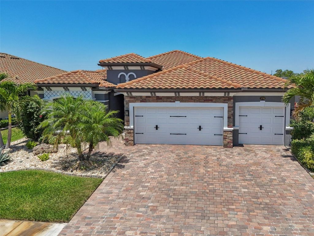 Photo of 13786 Vancanza Drive, Venice, FL 34293 (MLS # A4650538)