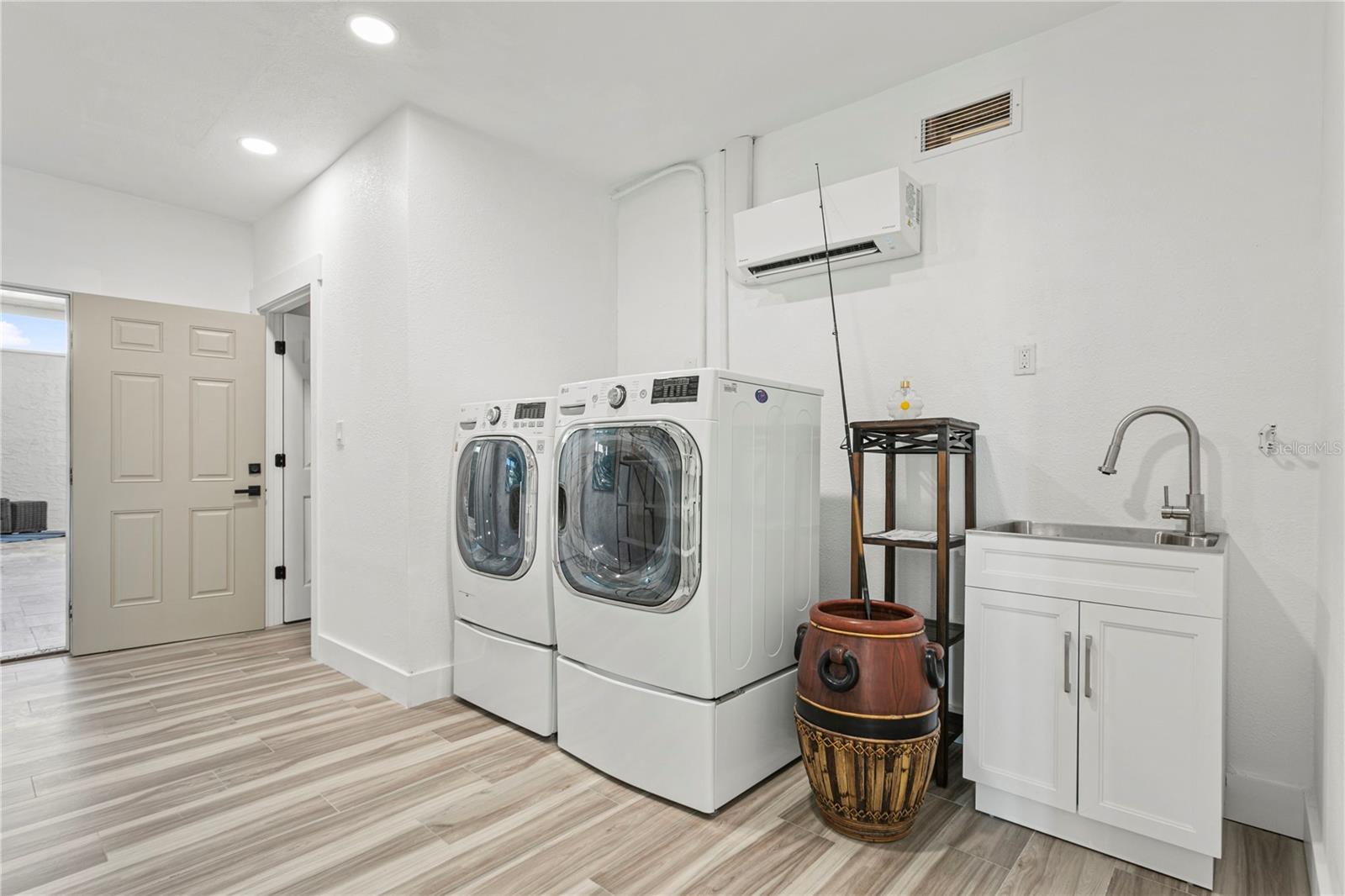 BURKES - Residential