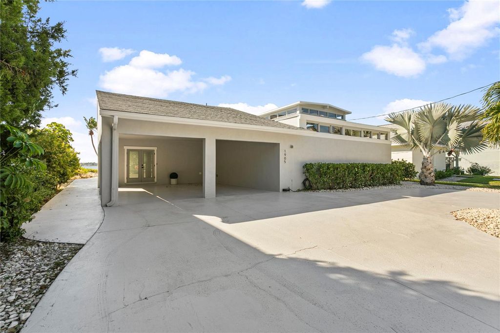 Photo of 1905 4th Street W, Palmetto, FL 34221 (MLS # A4670702)