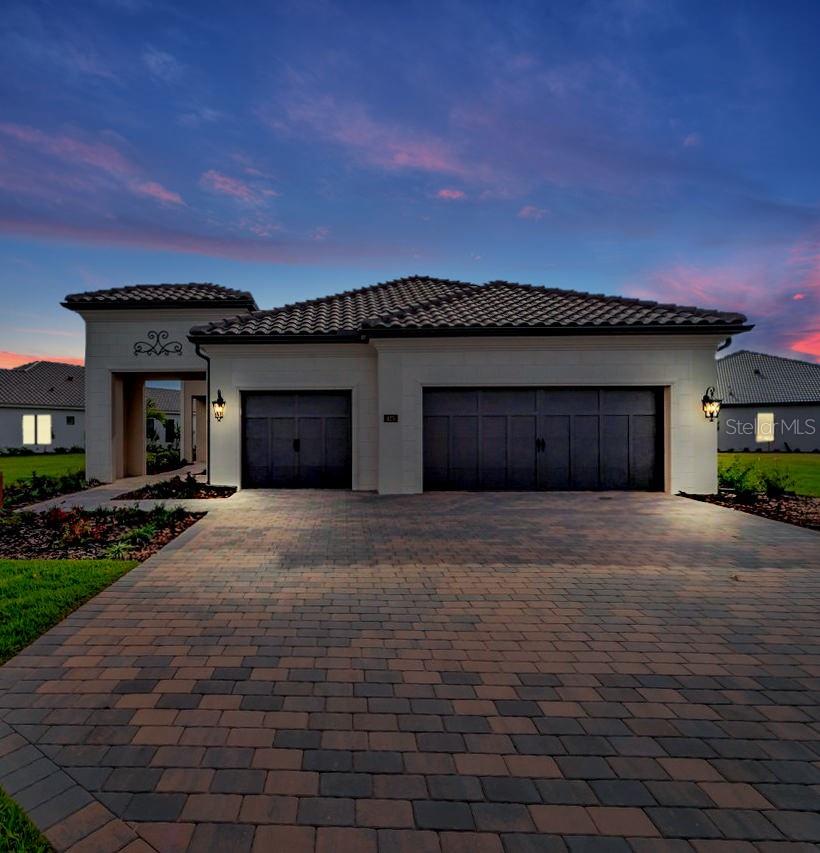 ARIA PH III - Residential