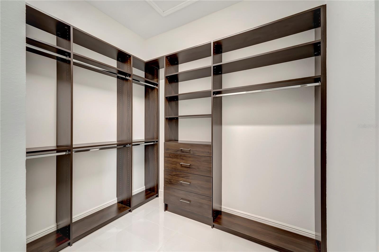 ARIA PH III - Residential