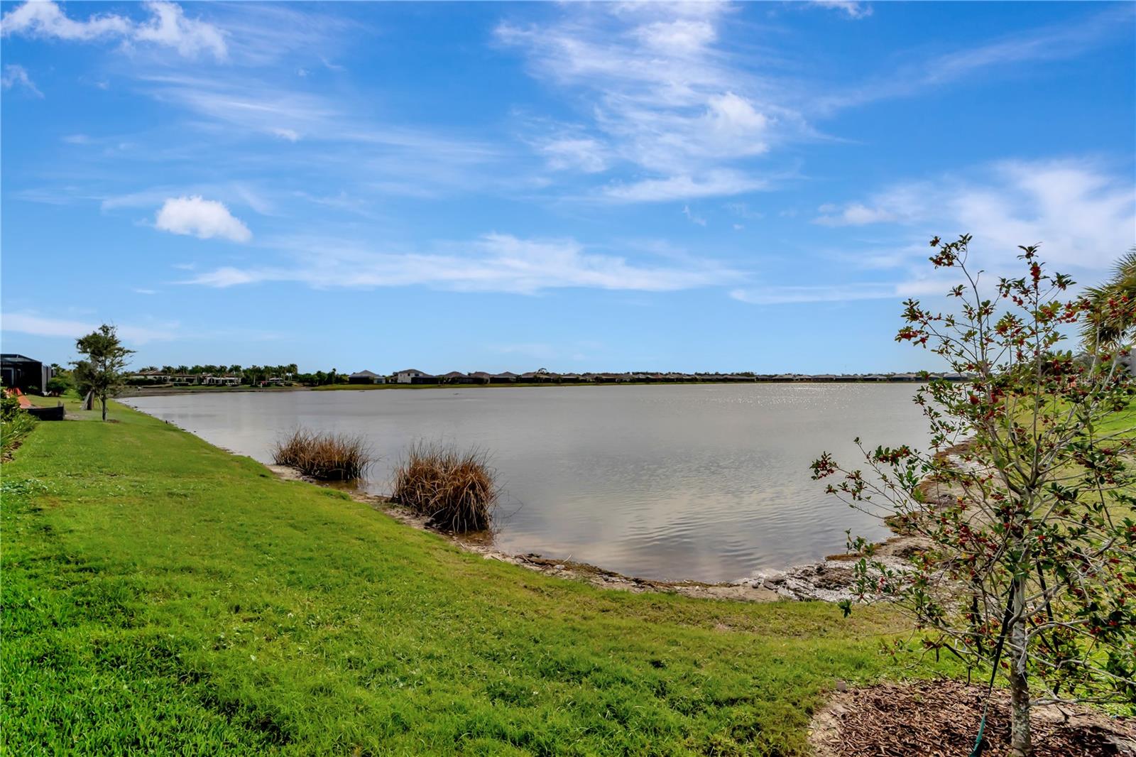 ARIA PH III - Residential