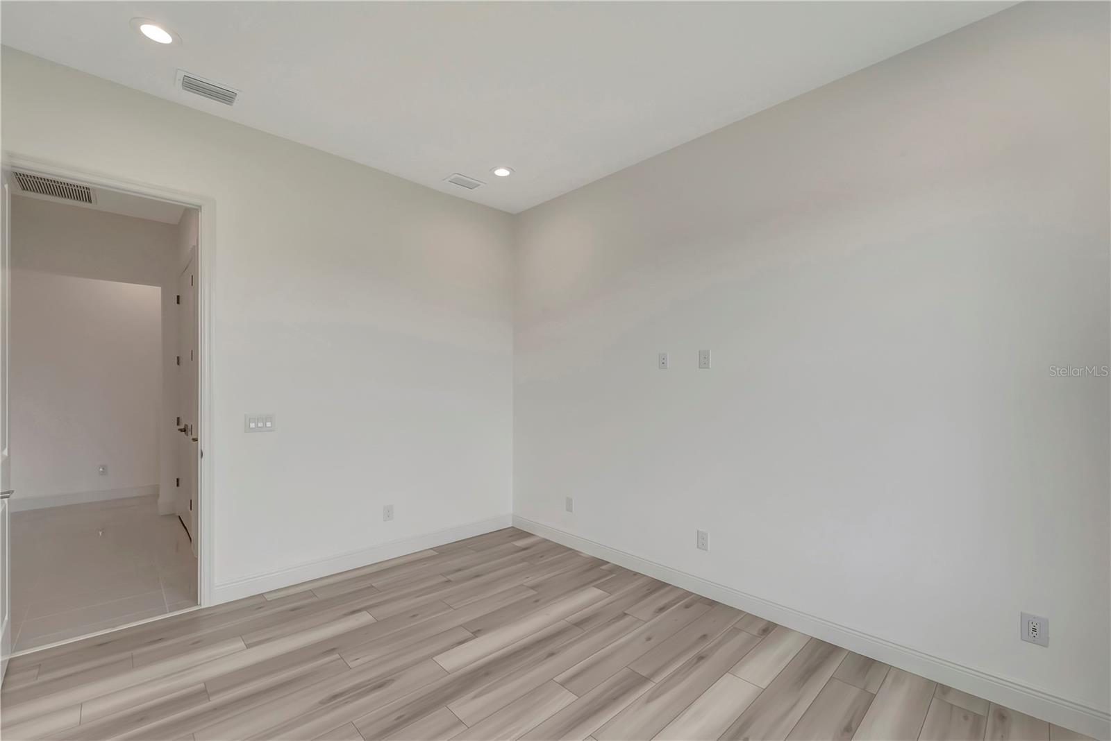 ARIA PH III - Residential