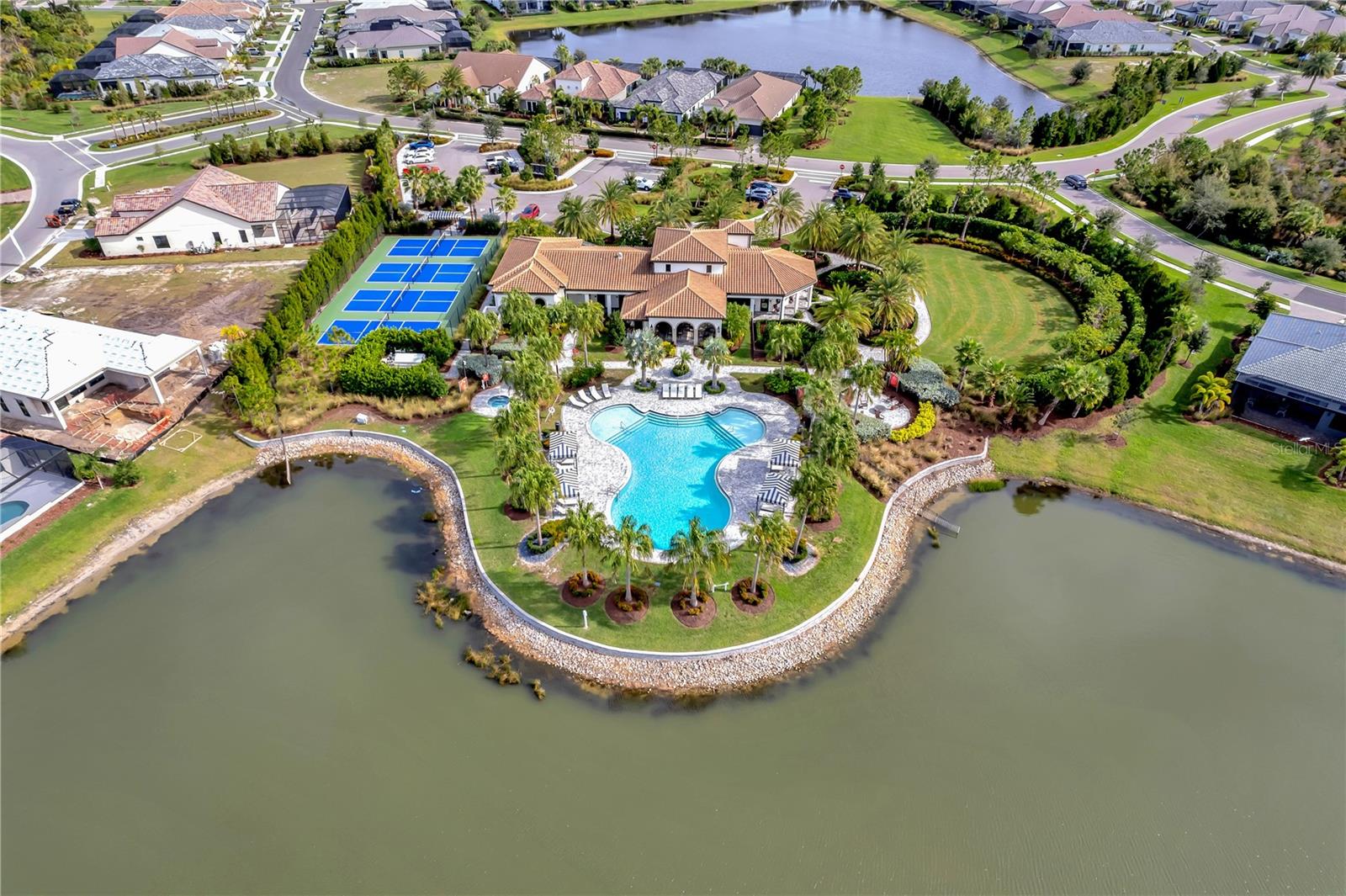 ARIA PH III - Residential