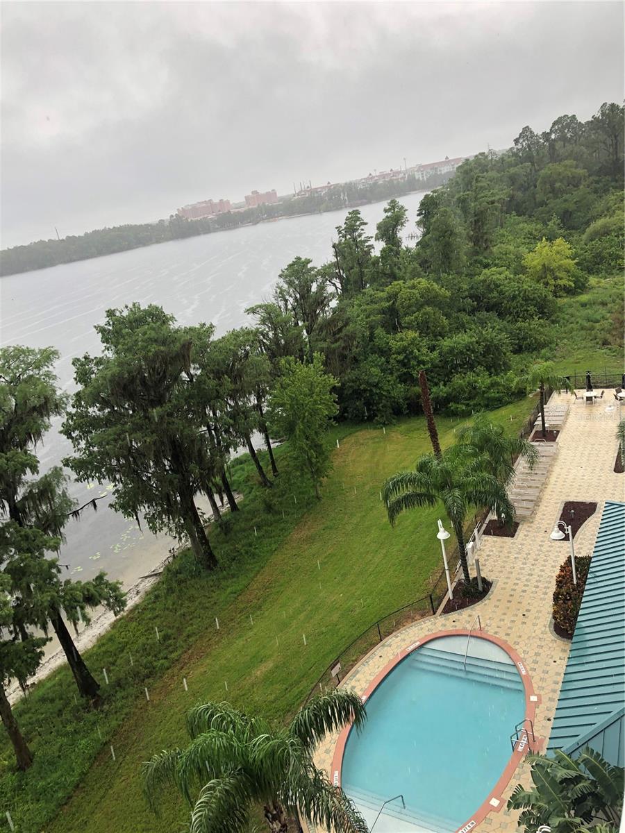 BLUE HERON BCH RESIDENCE TWR 02 CONDO - Residential