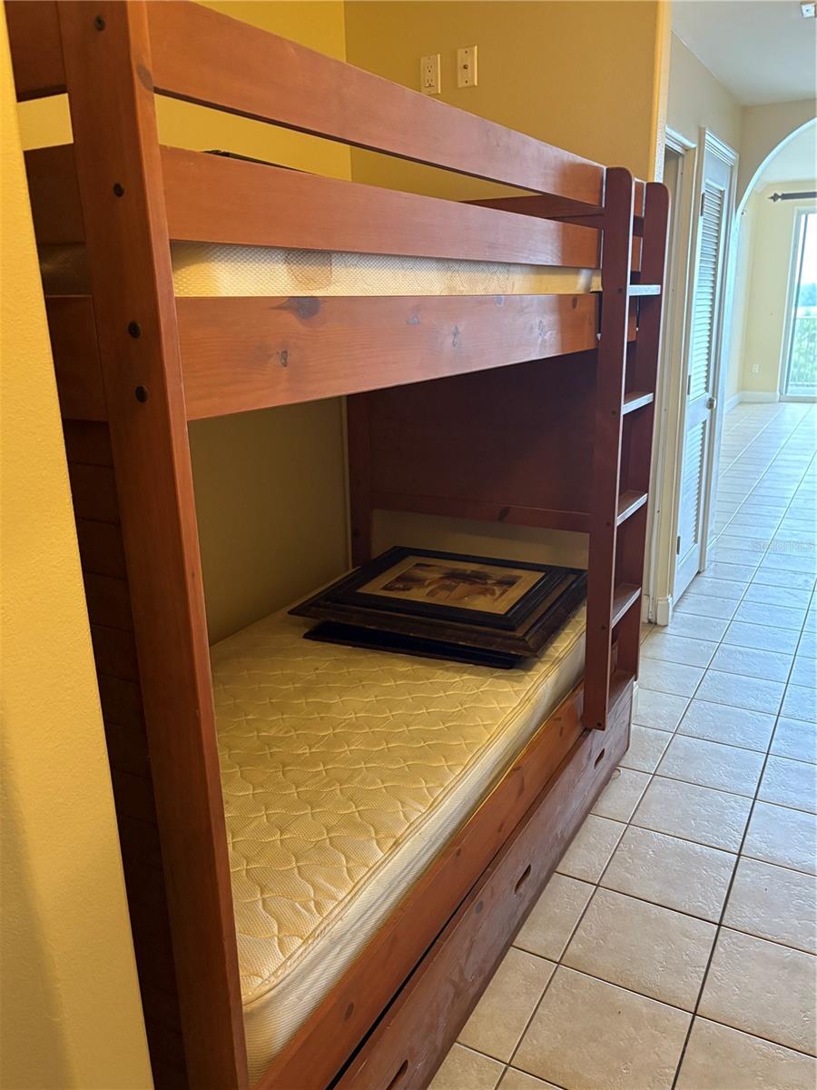 BLUE HERON BCH RESIDENCE TWR 02 CONDO - Residential