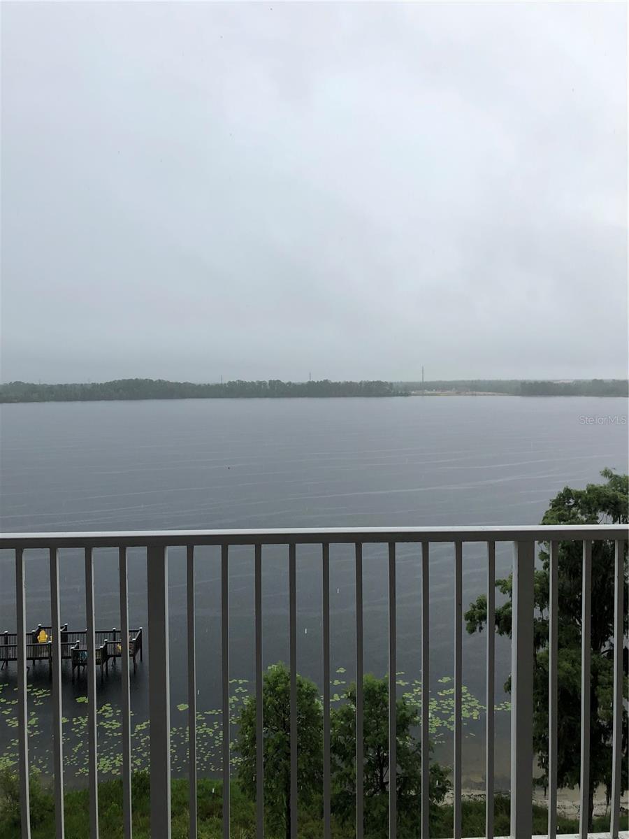 BLUE HERON BCH RESIDENCE TWR 02 CONDO - Residential