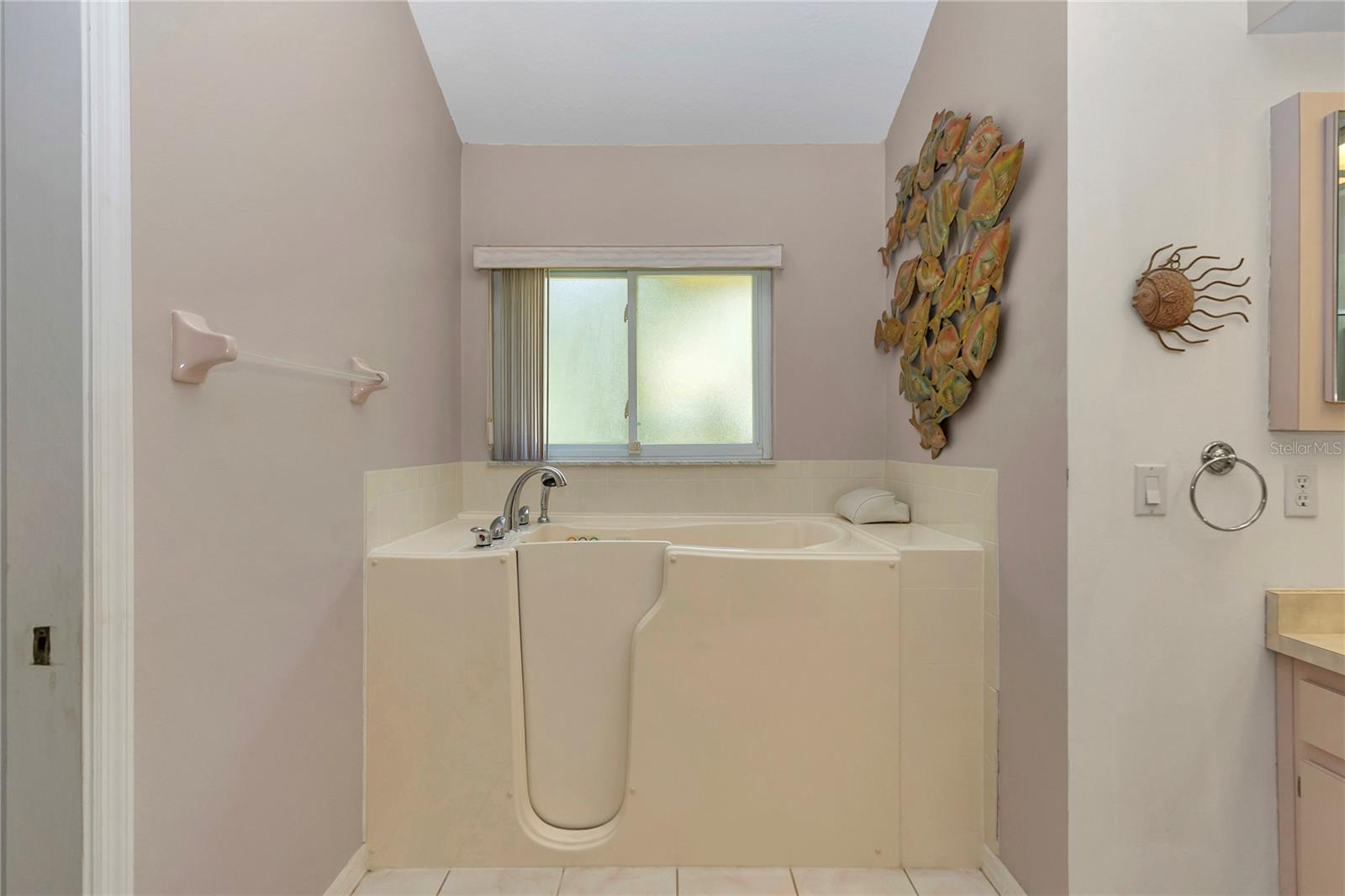 RAINBOW SPGS - Residential