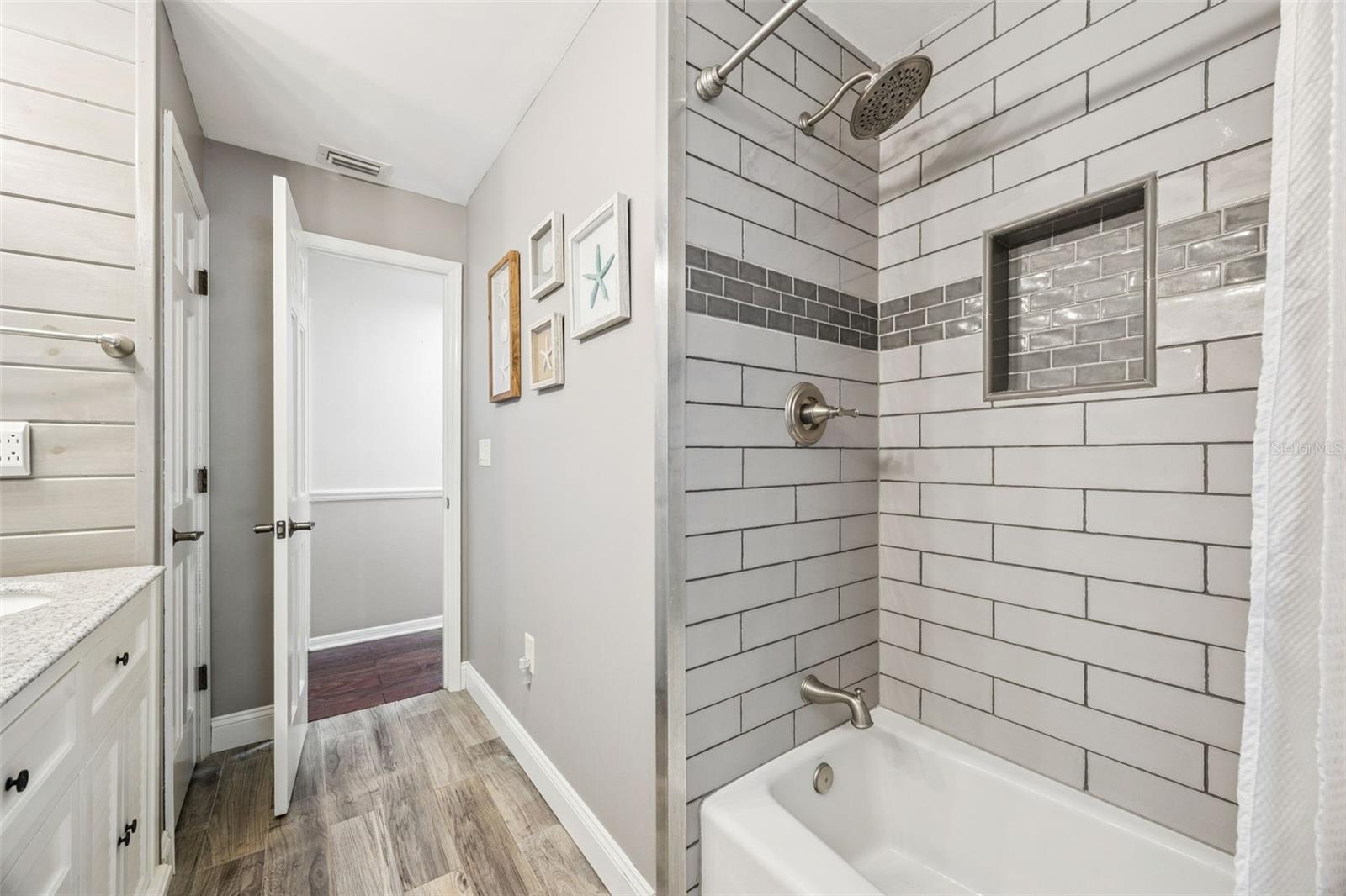 SWEETWATER OAKS SEC 04A - Residential