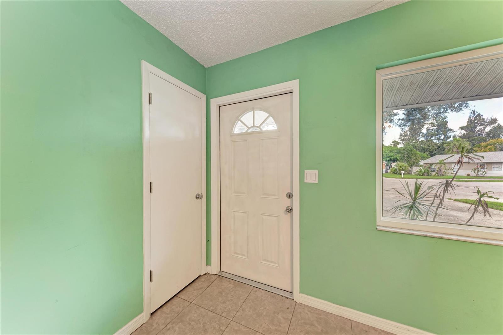 MANATEE PALMS UNIT FIVE - Residential