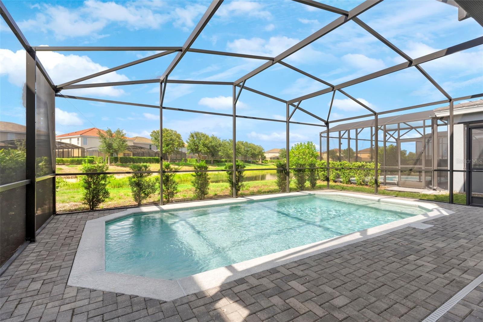 7247 OAKMOSS LOOP