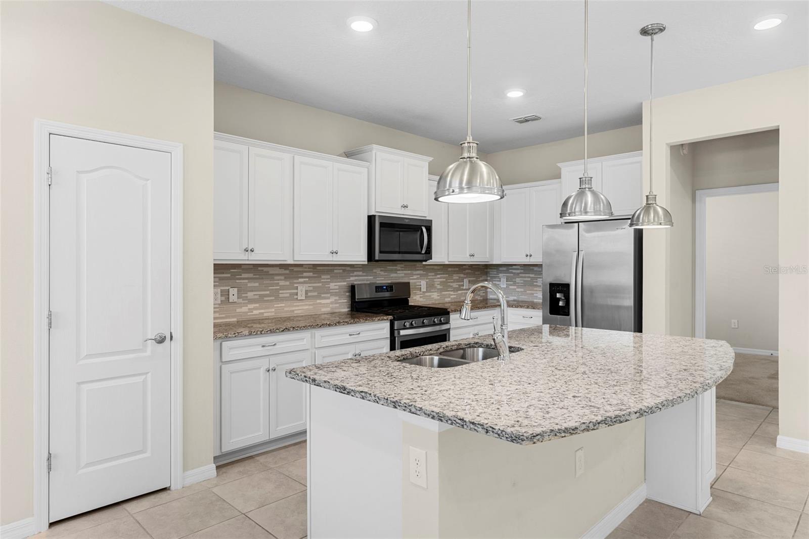 7247 OAKMOSS LOOP