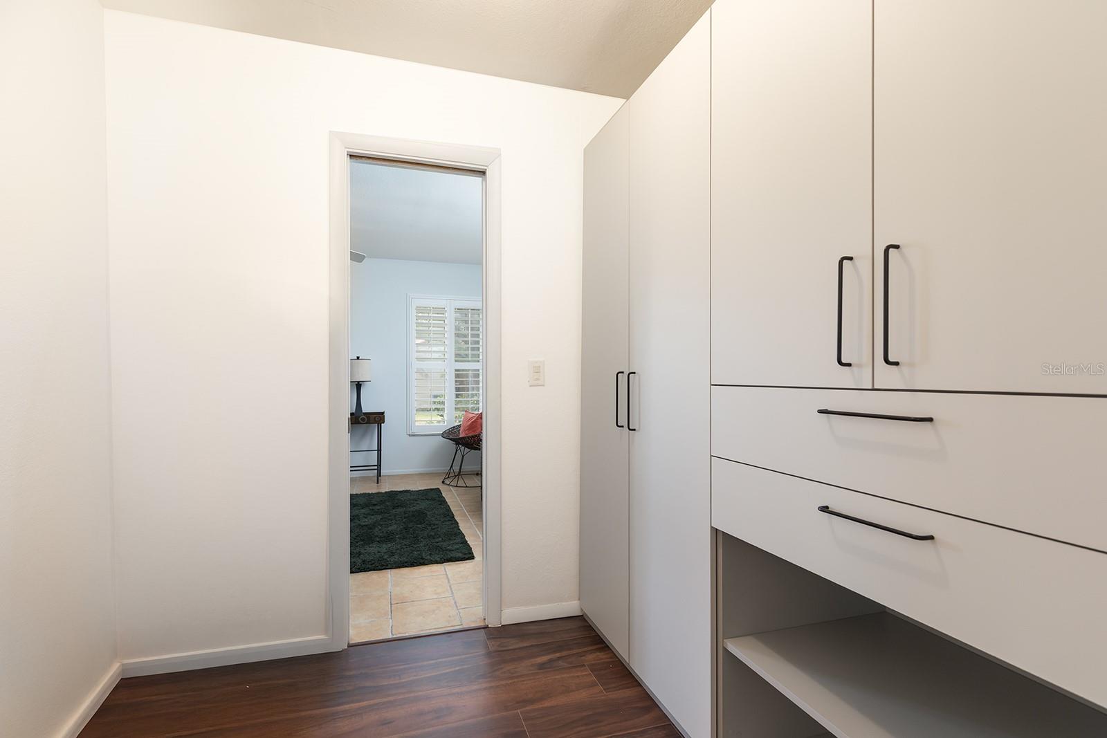 WINDMILL POINTE - Residential