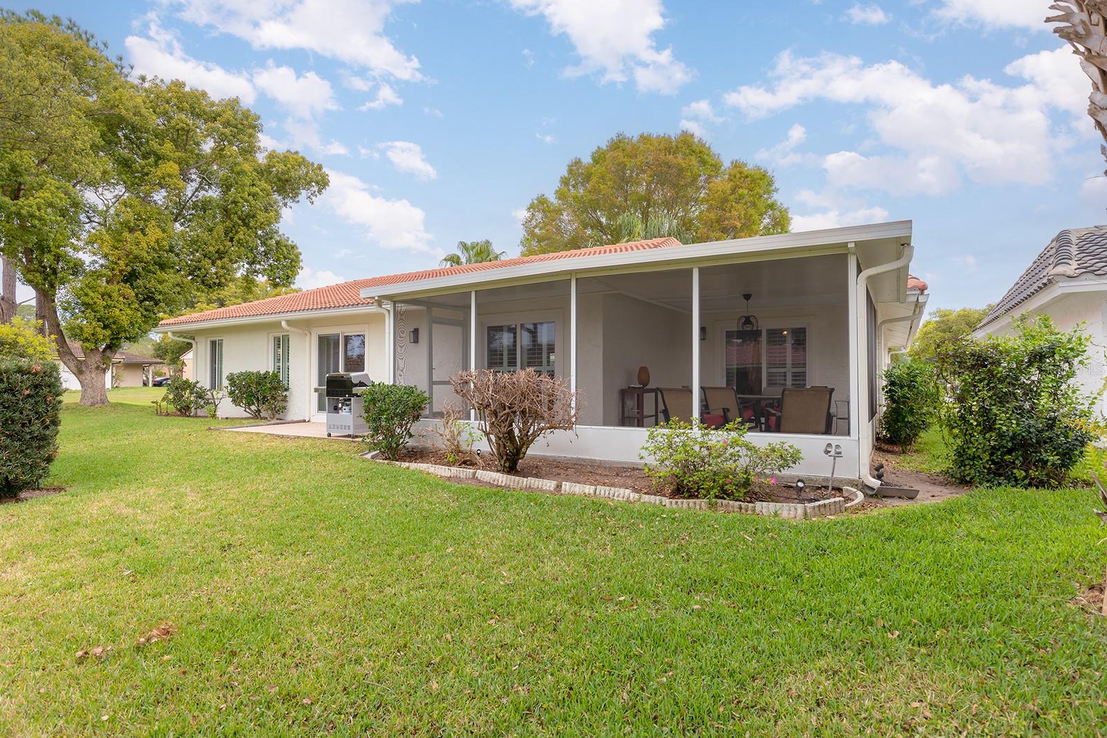 WINDMILL POINTE - Residential