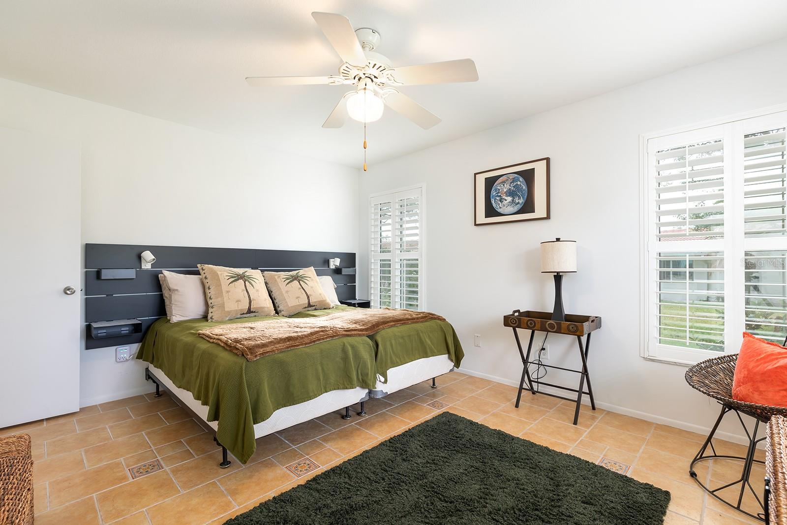 WINDMILL POINTE - Residential