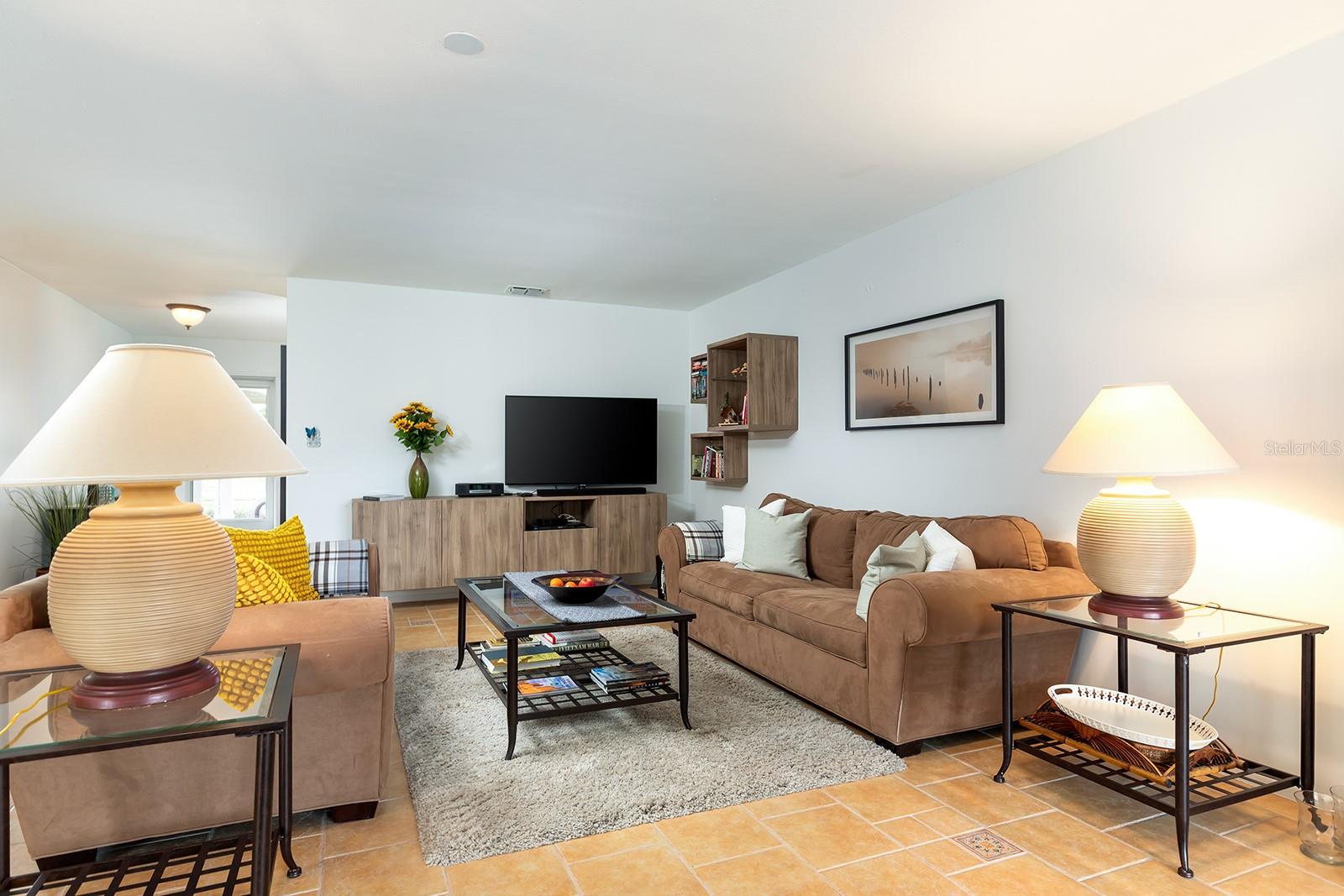 WINDMILL POINTE - Residential